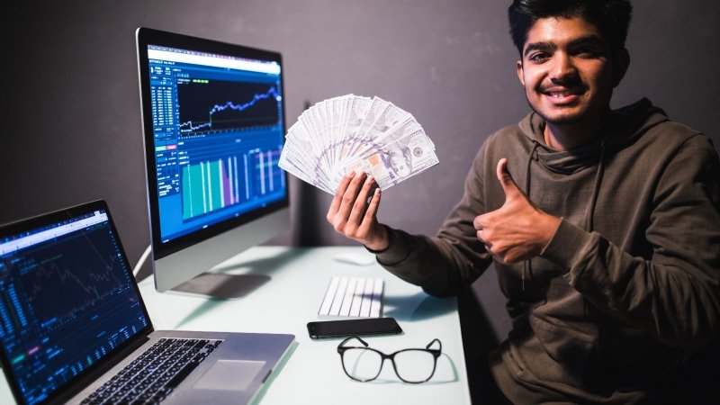 (USDT)